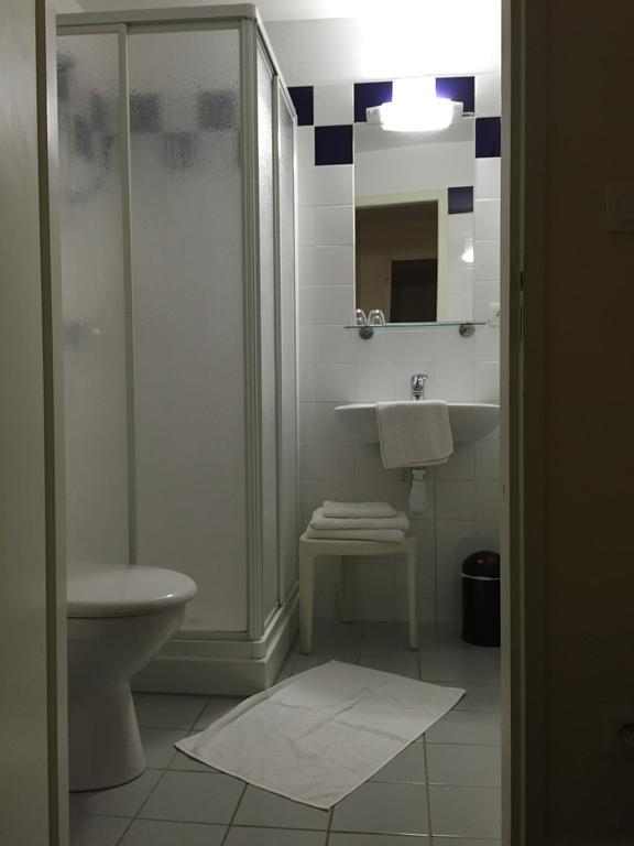 Acacias Apparts Hotel Plombieres-les-Bains Ruang foto